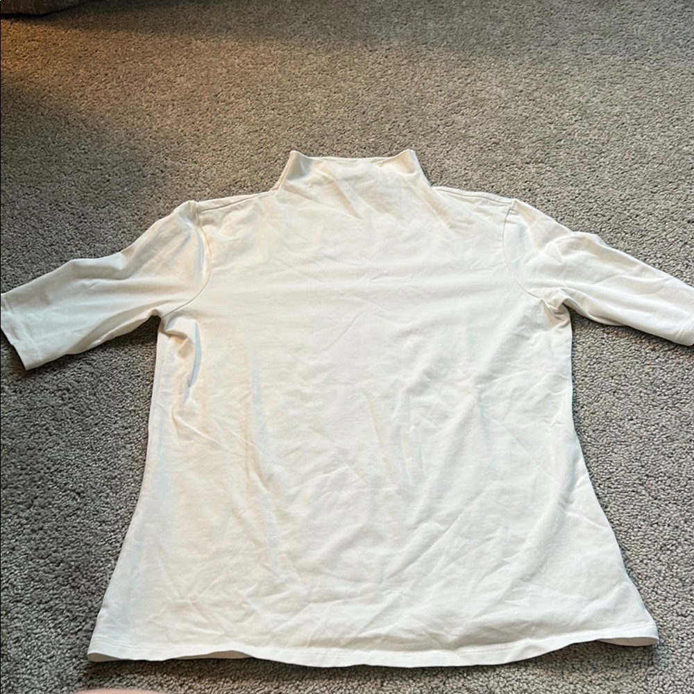 Theory White Fitted 3/4 Sleeve Top